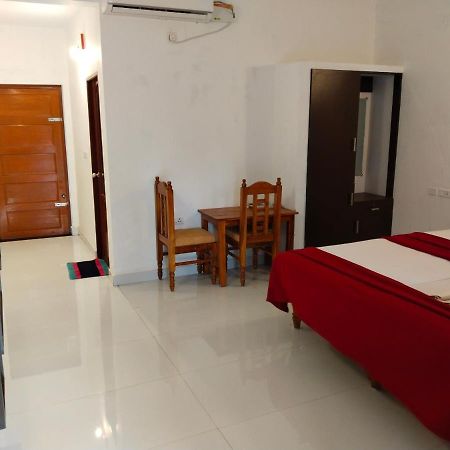 Hotel Neptune Kovalam Тривандрум Экстерьер фото