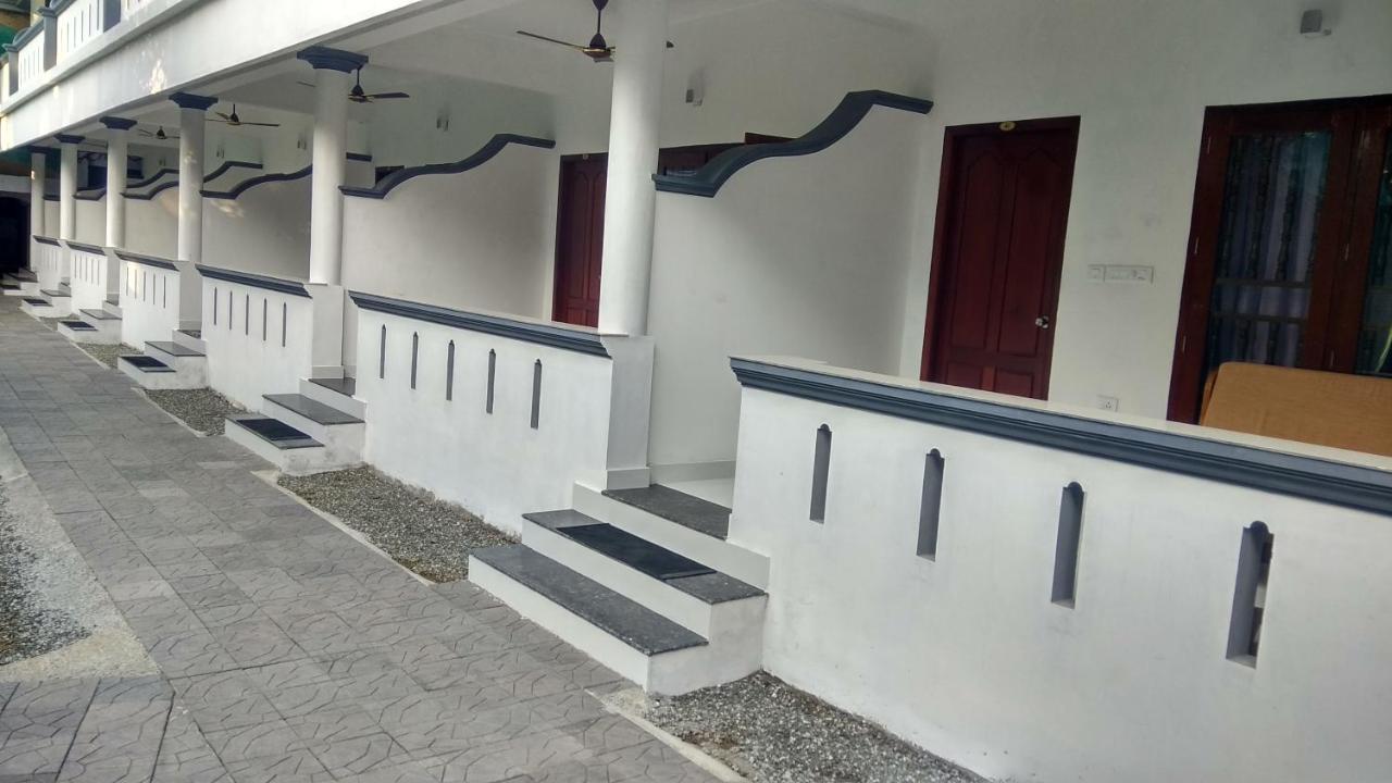 Hotel Neptune Kovalam Тривандрум Экстерьер фото